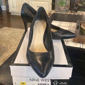 Nine West Erika Black Pumps